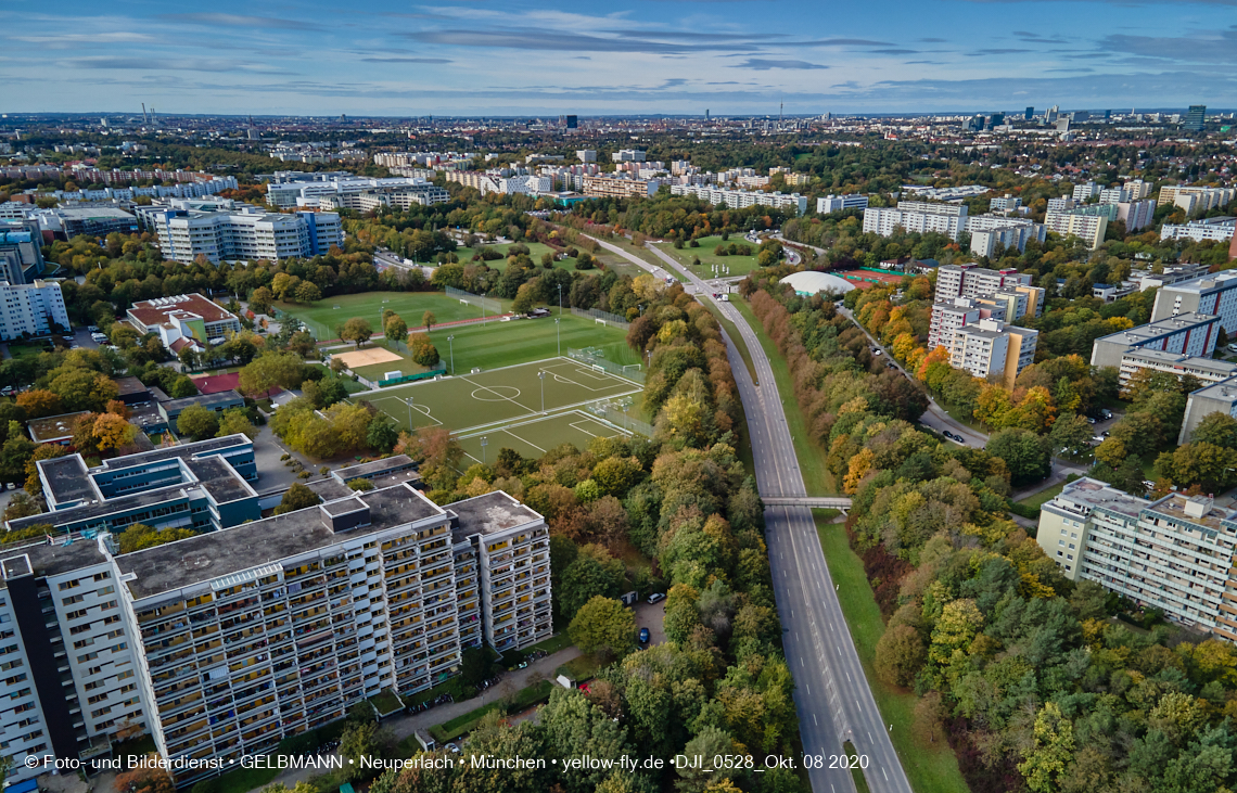 08.10.2020 - Aufstockungsbaustelle Oskar-Maria-Graf-Ring in Neuperlach